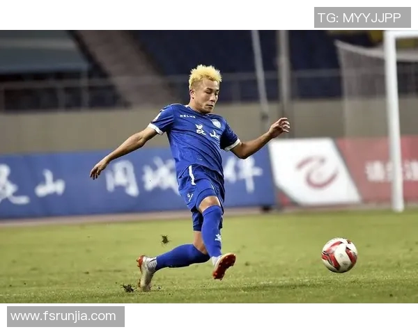 足球明星加盟日本联赛引发热潮球迷期待新赛季精彩表现